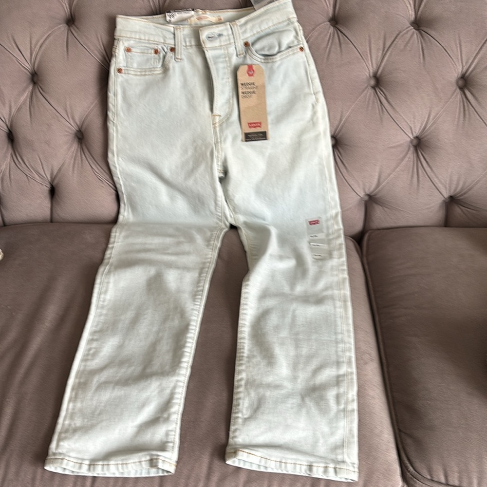 Levi's Light Blue Wedgie Straight Jeans in 26
